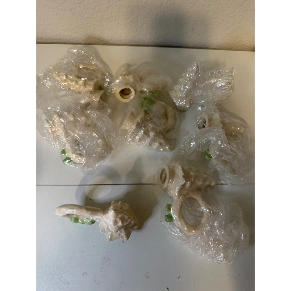 Set of 8 Iridescent Ceramic Christmas Tree and Wreath Napkin Rings White Green
